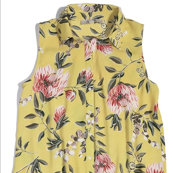 LOFT Floral Mixed Media Button Down Shell - Medium - Picture 4 of 4